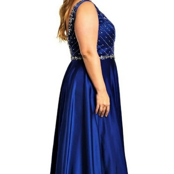 Royal Blue Mac Duggal Gown 16w - Picture 4 of 5
